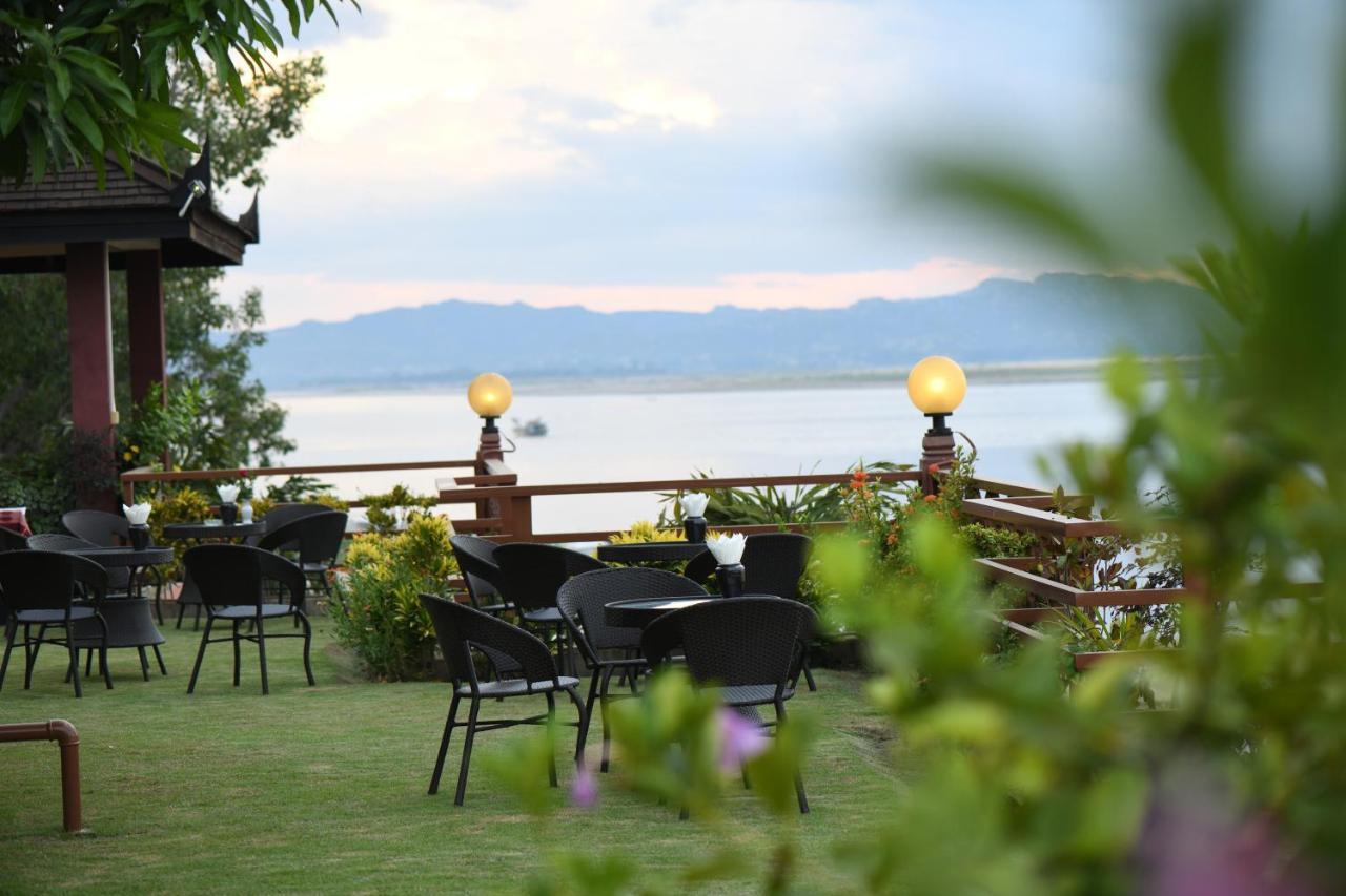 Aye Yar River View Resort Bagan Extérieur photo