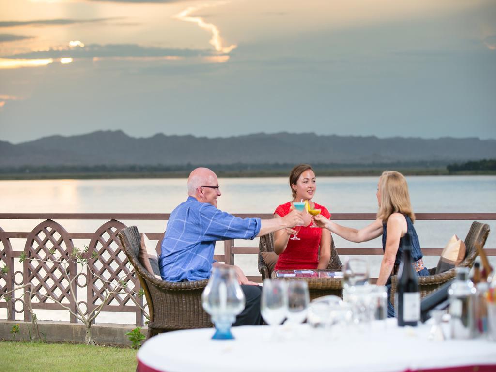 Aye Yar River View Resort Bagan Extérieur photo