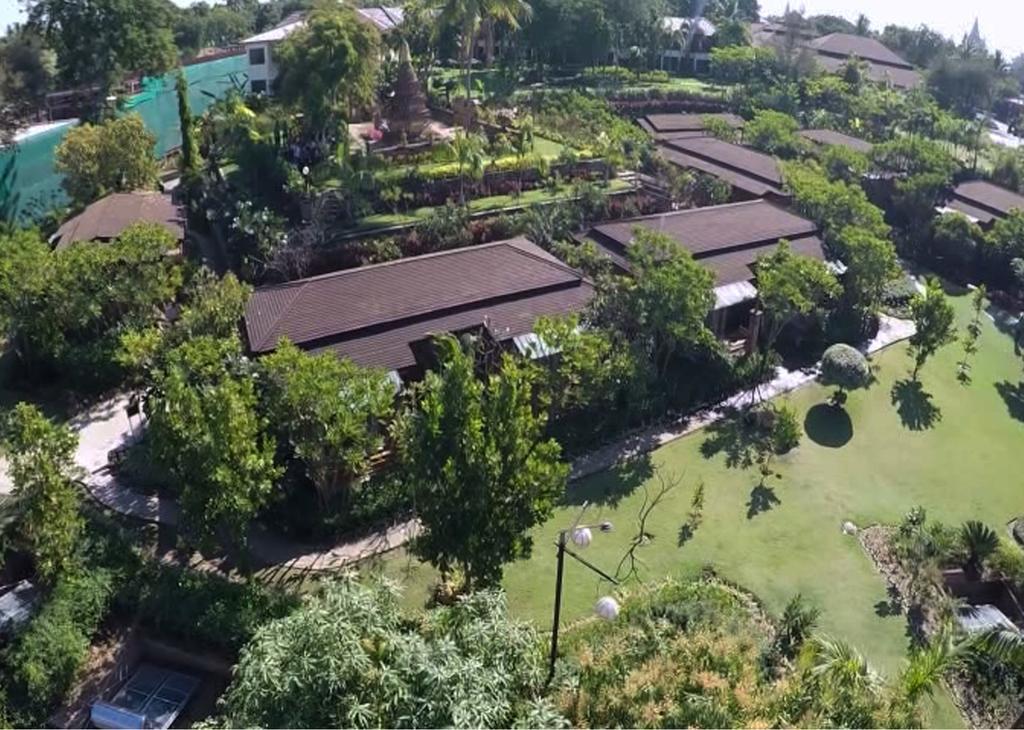Aye Yar River View Resort Bagan Extérieur photo