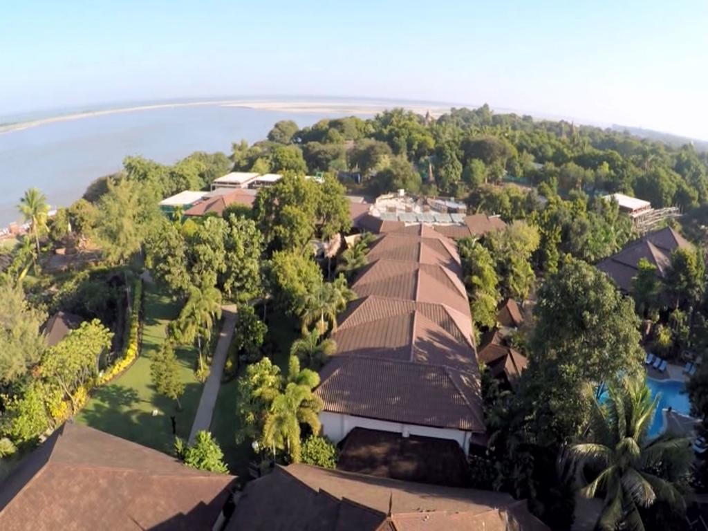 Aye Yar River View Resort Bagan Extérieur photo