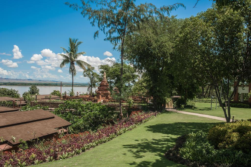 Aye Yar River View Resort Bagan Extérieur photo