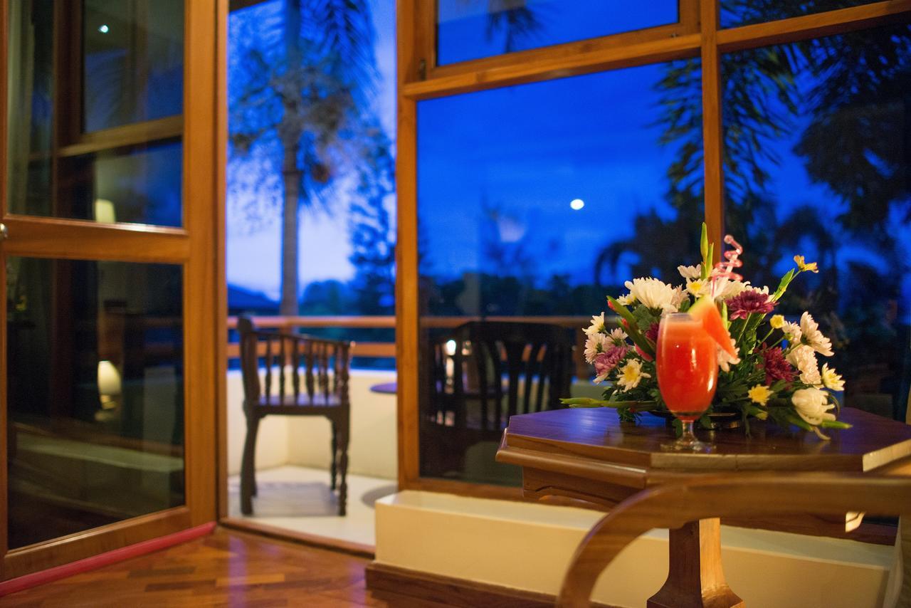 Aye Yar River View Resort Bagan Extérieur photo